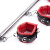 BDSMaster Kit Barre de maintien Collier et Menottes Simply Dom Rouge et Noir